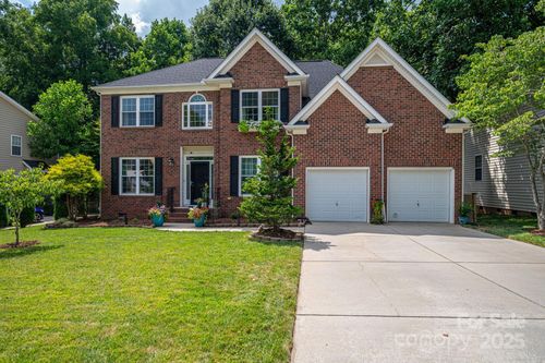 203 Laurel Glen Dr, Mooresville, NC, 28115-6994 | Card Image