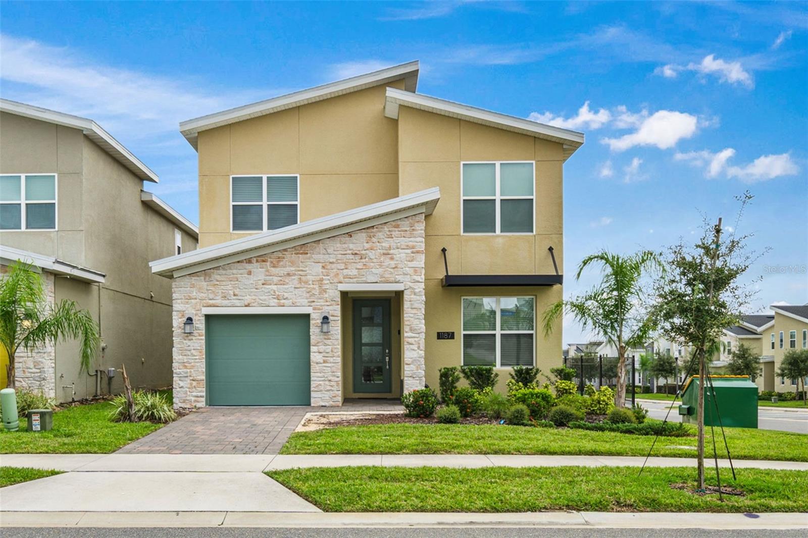 Residential in DAVENPORT 3