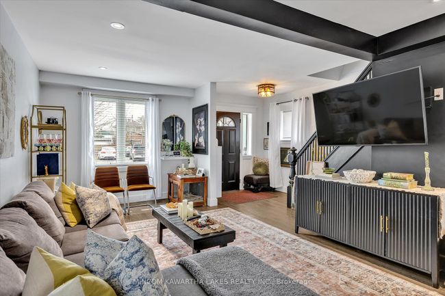 660 Romaine St, House other with 4 bedrooms, 2 bathrooms and 2 parking in Peterborough ON | Image 5