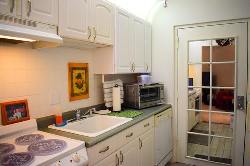 apt-101-900 River Reach Dr, Fort Lauderdale, FL, 33315-1164 | Card Image