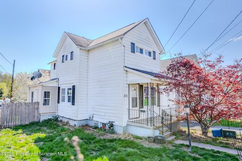 506 Short St, Throop, PA, 18512-1037 | Card Image