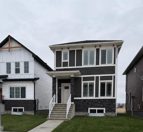 34 Bridgeport Cir, Chestermere, AB, T1X3E9 | Card Image