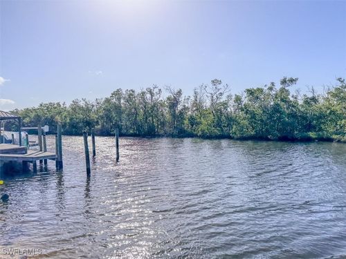 11761 Isle Of Palms Dr, FORT MYERS BEACH, FL, 33931-3097 | Card Image