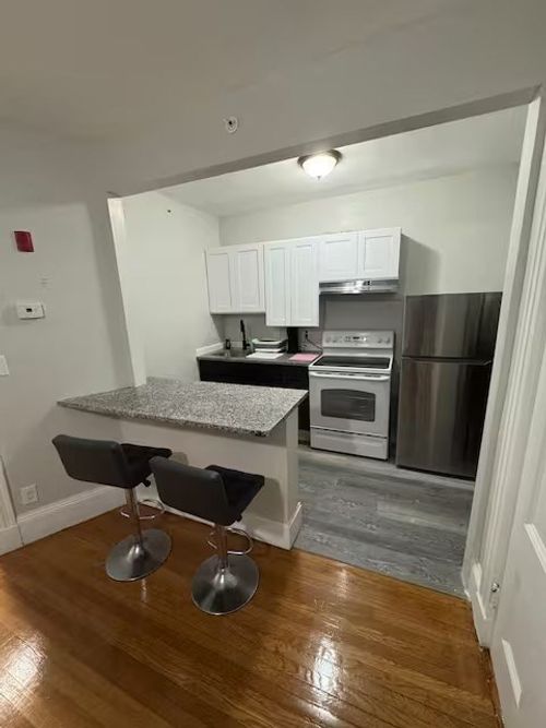 2b-64 Lexington St, Framingham, MA, 01702-8219 | Card Image