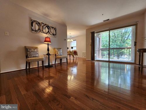 apt-203-18422 Guildberry Dr, GAITHERSBURG, MD, 20879-5357 | Card Image