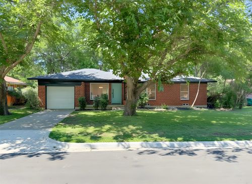 1812 Carlton St, Denton, TX, 76201-2536 | Card Image