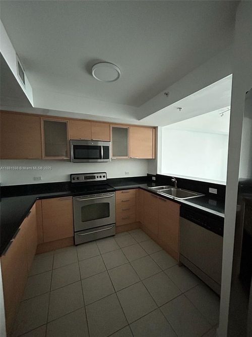 apt-816-140 S Dixie Hwy, Hollywood, FL, 33020-7326 | Card Image