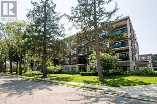 111-255 John St N, Stratford, ON, N5A0G7 | Card Image