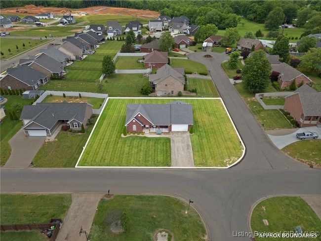 8435 Aberdeen Ln, Home with 3 bedrooms, 2 bathrooms and null parking in Charlestown IN | Image 53