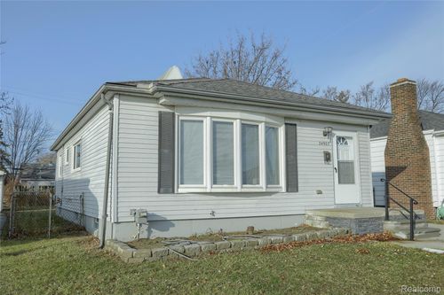 24907 Brittany Ave, Eastpointe, MI, 48021-3377 | Card Image