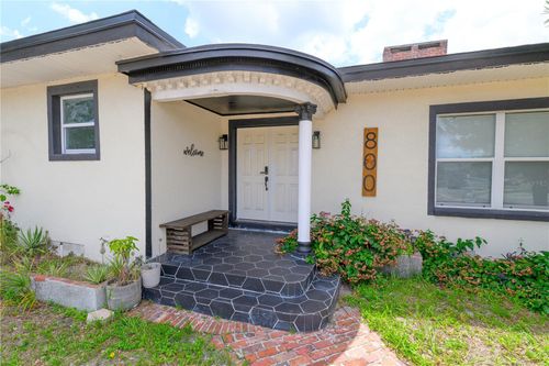 800 S Keene Road, CLEARWATER, FL, 33756 | Card Image