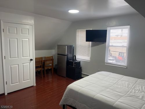 3-2420 E Edgar Rd, Linden, NJ, 07036-1256 | Card Image