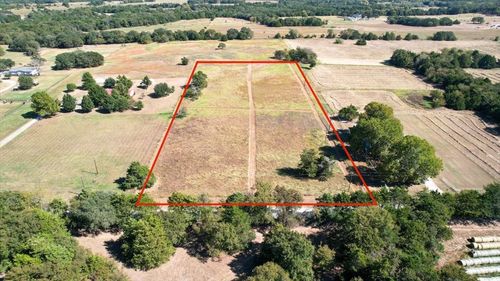 400 County Road 125, Whitesboro, TX, 76273-6953 | Card Image