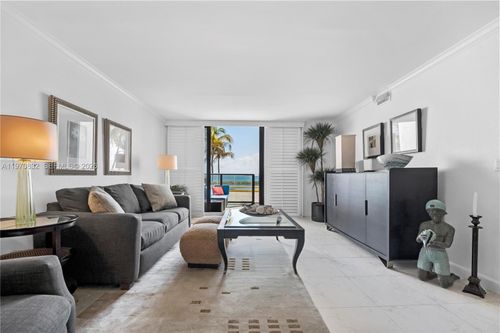 apt-201-2301 S Ocean Dr, Hollywood, FL, 33019-2620 | Card Image