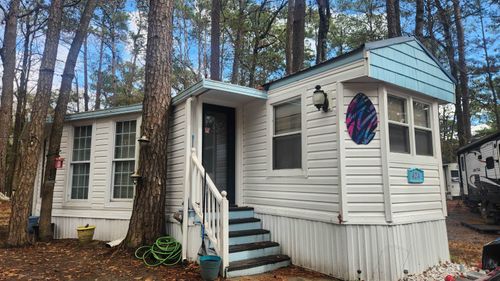 613 5th Ave S, Myrtle Beach, SC, 29577-4107 | Card Image