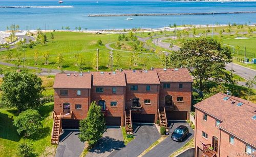 428 Lakefront Blvd, Buffalo, NY, 14202-4322 | Card Image