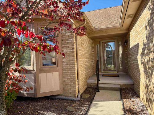 36431 Harness Circle Ct, Clinton Township, MI, 48035-1013 | Card Image