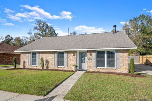 16807 Bristoe Ave, Baton Rouge, LA, 70816-3395 | Card Image