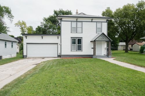 613 S Galbraith St, Blue Earth, MN, 56013-2174 | Card Image