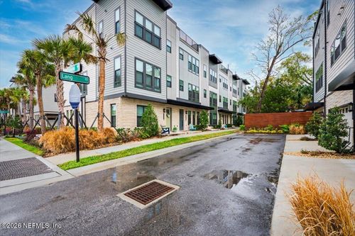 1616 Piazza Pl, JACKSONVILLE, FL, 32207-3383 | Card Image