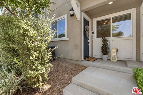 14860 Nordhoff St, Panorama City, CA, 91402-1507 | Card Image