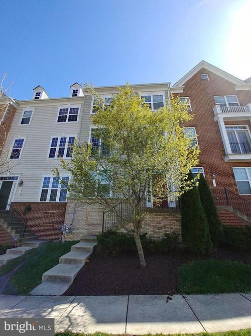 8007 Sport View Rd, LANDOVER, MD, 20785-4836 | Card Image