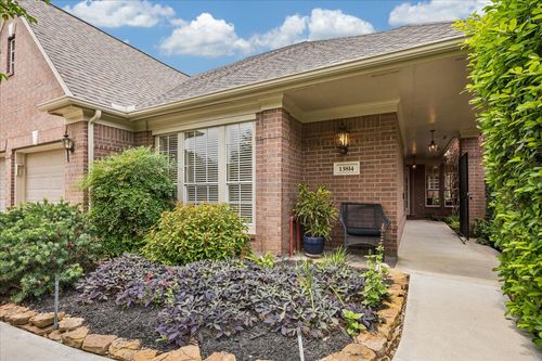 13814 Aspen Cove Dr, Houston, TX, 77077-1519 | Card Image