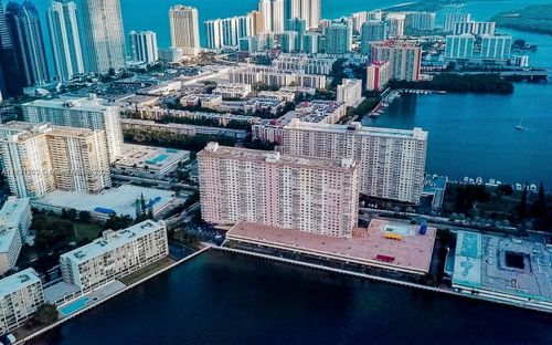 apt-911-251 174th St, Sunny Isles Beach, FL, 33160-3356 | Card Image