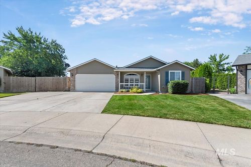 931 N Maple Creek Ave, Meridian, ID, 83642-4054 | Card Image