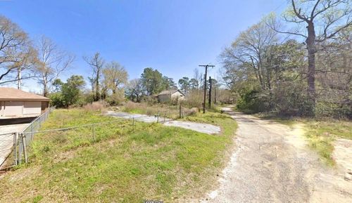 17487 S Lakeview Dr, Splendora, TX, 77372-5520 | Card Image