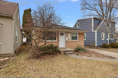 14969 Haller St, Livonia, MI, 48154-4015 | Card Image