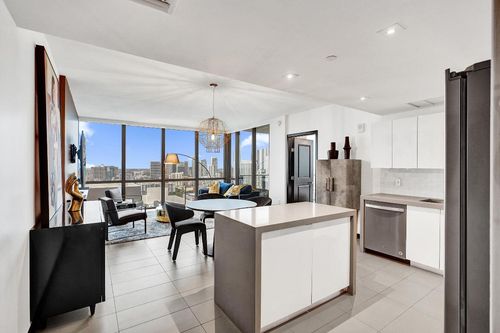 3420-1600 Ne 1st Ave, Miami, FL, 33132-1212 | Card Image