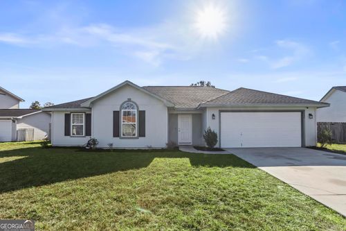 135 Lake Victoria Dr, Kingsland, GA, 31548-6076 | Card Image