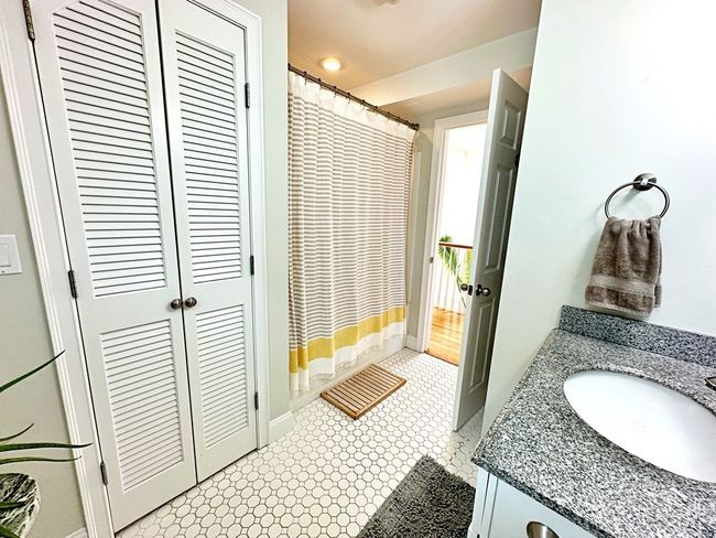 APT-2 - 242 Webster St, Condo with 3 bedrooms, 2 bathrooms and null parking in Boston MA | Image 15