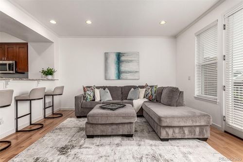 19 S Harrison St, Denver, CO, 80209-3101 | Card Image