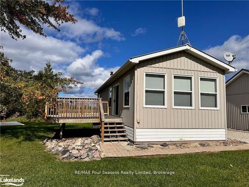 6528 30 31 Nottawasaga Side Road, Clearview, ON, L0M1P0 | Card Image