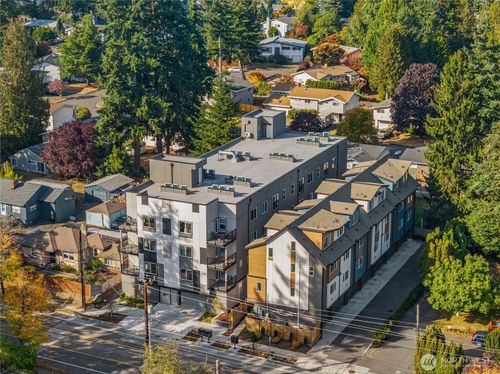 2152 N 185th St, Shoreline, WA, 98133-4201 | Card Image