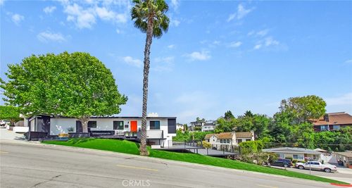 300 Holmwood Dr, Newport Beach, CA, 92663-4116 | Card Image