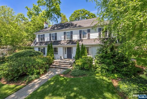 151 Valley View Ave, Ridgewood, NJ, 07450-2347 | Card Image