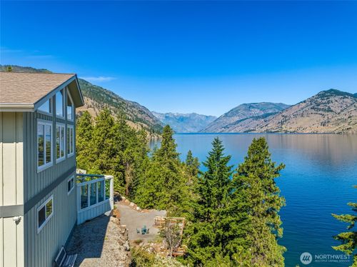 20000 S Lakeshore Rd, Chelan, WA, 98816-9261 | Card Image
