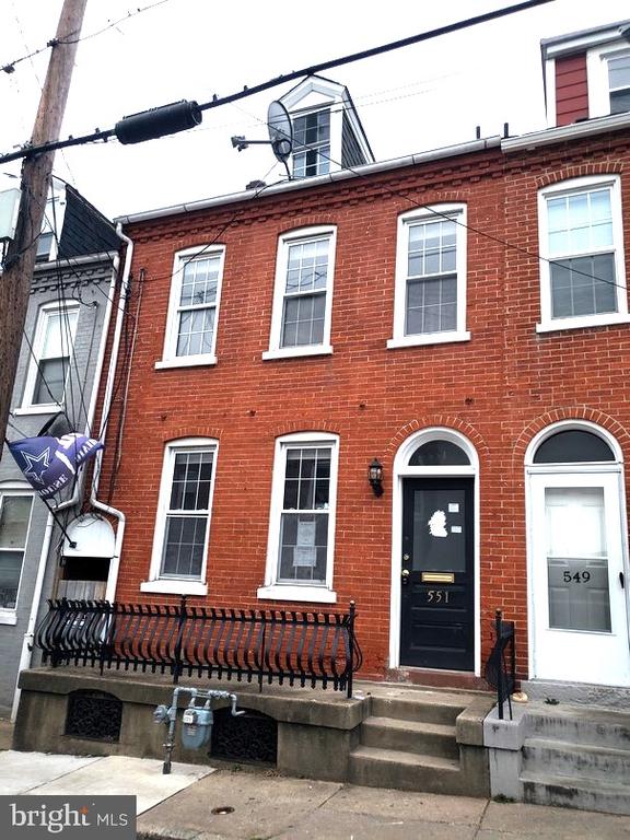 Vine St, Lancaster, PA 17603