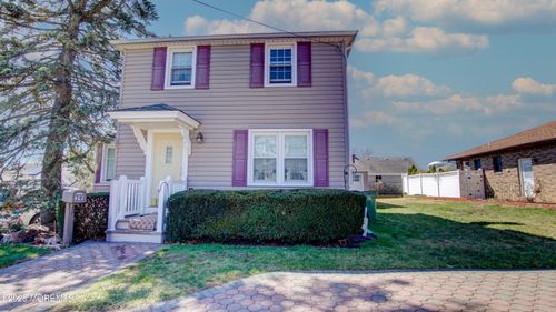 39 Harrison St, Sayreville, NJ, 08872-1627 | Card Image