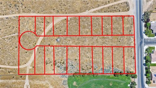 13702 Del Cerro Street, Victorville, CA, 92392 | Card Image