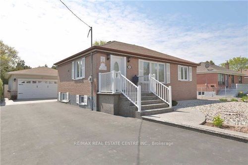 1016 Pinegrove Rd, Oakville, ON, L6L2W2 | Card Image