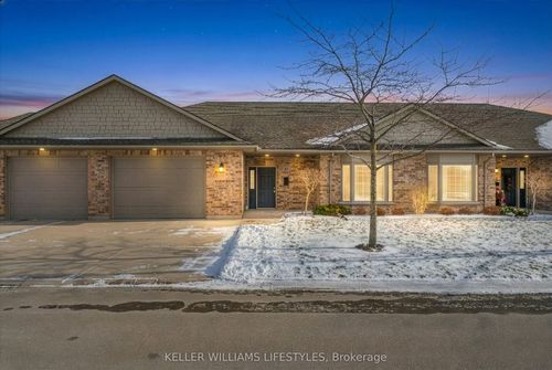 {{alt}} | Card Image