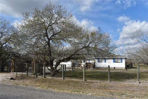 235 County Road 3053, Orange Grove, TX, 78372-9207 | Card Image