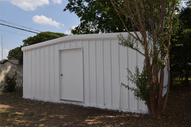 2013 S High St, House other with 3 bedrooms, 2 bathrooms and null parking in Brady TX | Image 19