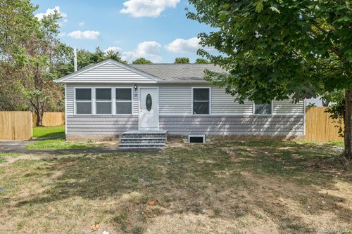 25 Candlewood Rd, Bay Shore, NY, 11706-2301 | Card Image