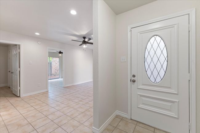 5709 Southern Cross Dr, Townhouse with 3 bedrooms, 3 bathrooms and null parking in Rockwall TX | Image 27