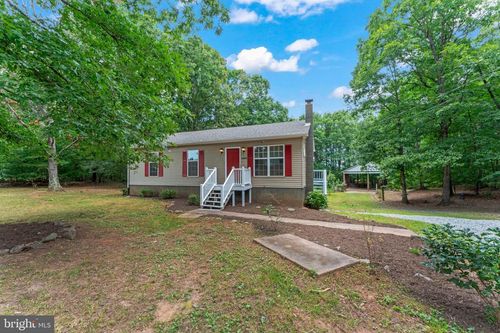 1543 Vawter Corner Rd, Louisa, VA, 23093-5914 | Card Image